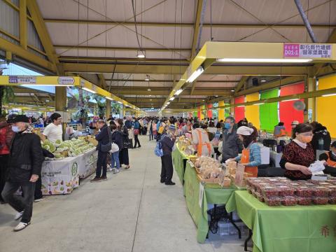 全國最大農民市集慶25週年 週末嚐鮮享優惠